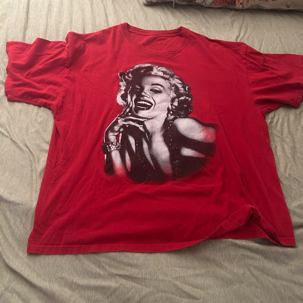 Marilynn Monroe graphic Tee
